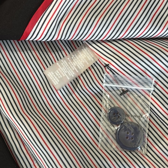 Tommy Hilfiger Woman’s Black Blazer with Striped Lining - Picture 11 of 14